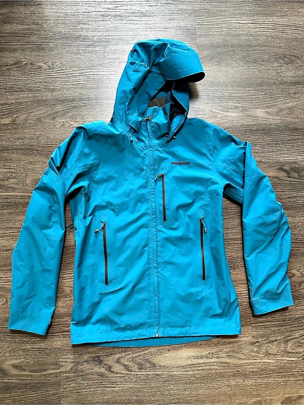 Patagonia Men's Gore-Tex Waterproof Shell Rain Jacket Teal Blue Size Small